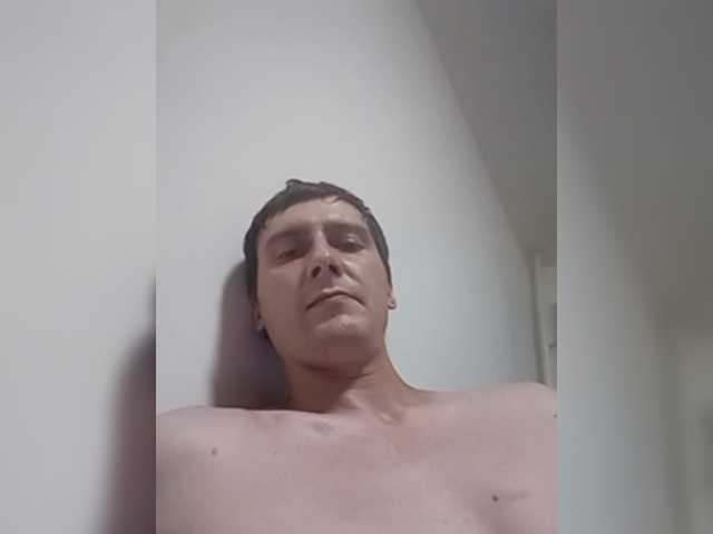 Live sex webcam photo for Ruha93 #288445888