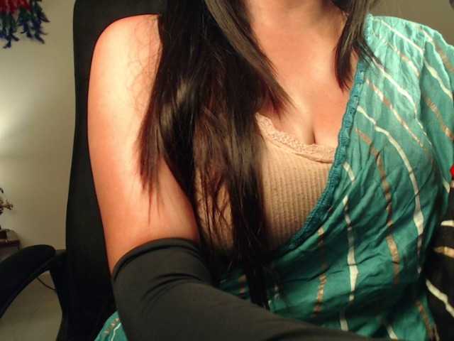 Live sex webcam photo for Ruhani1 #276220814