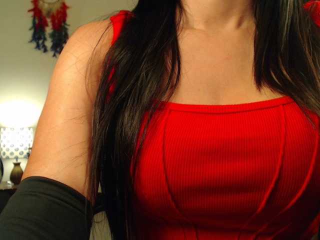 Live sex webcam photo for Ruhani1 #276249656