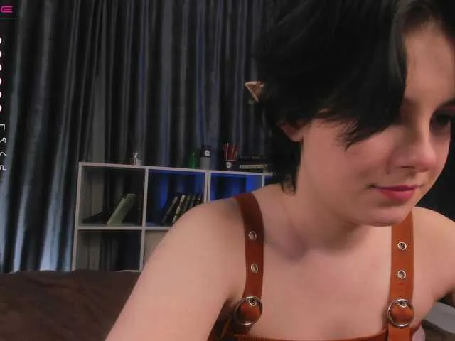 Live sex webcam photo for RuntyStrip #277513004