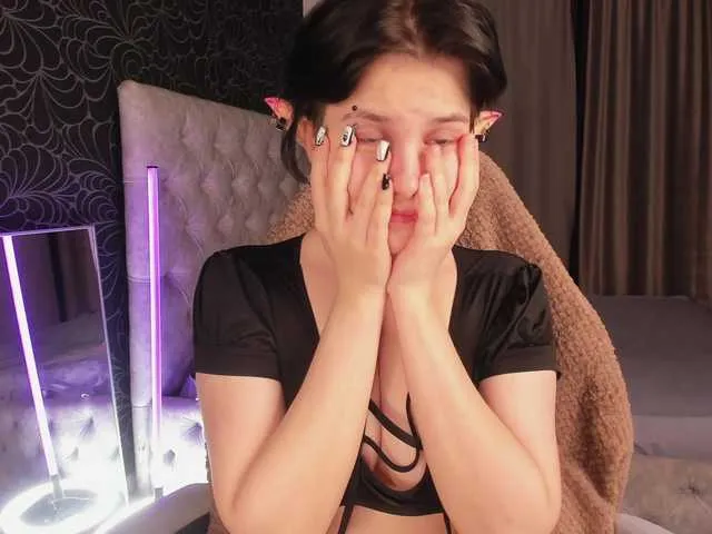 Live sex webcam photo for RuntyStrip #277707977