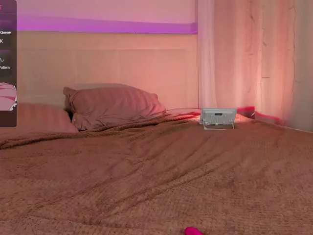 Live sex webcam photo for RuntyStrip #290592995