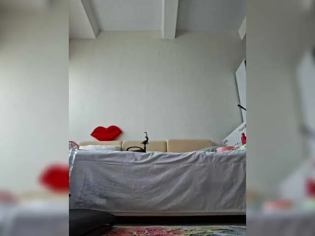 Live sex webcam photo for Rusanna123 #291160417