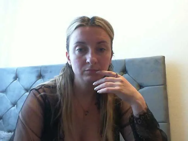 Live sex webcam photo for RuslanaFlower #291405500