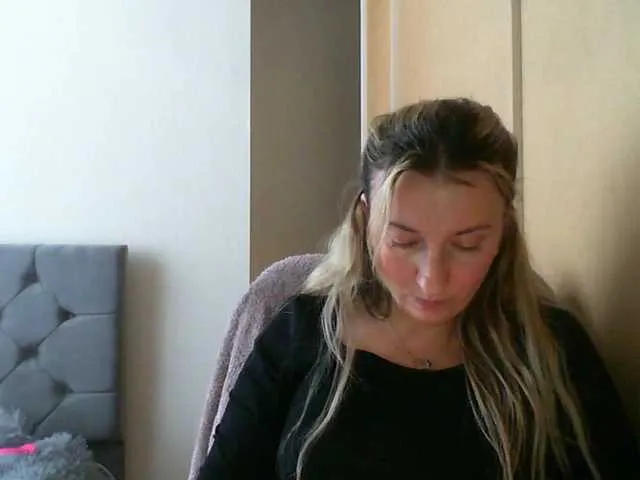 Live sex webcam photo for RuslanaFlower #291571214