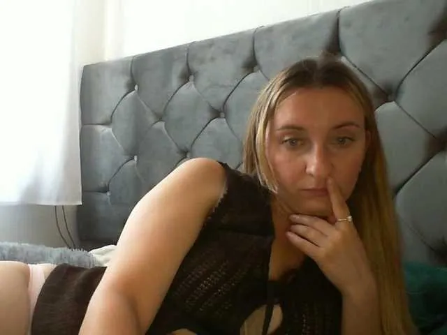Live sex webcam photo for RuslanaFlower #291643452