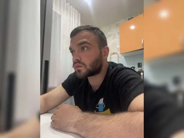 Live sex webcam photo for Ruslann996 #273371527