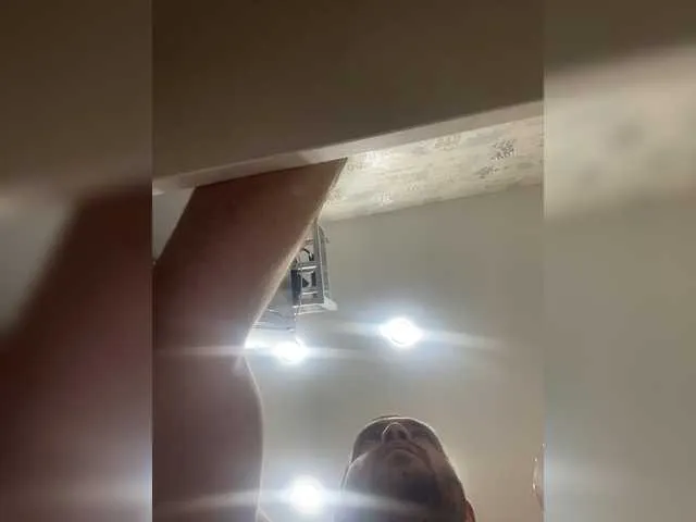 Live sex webcam photo for Ruslann996 #274128191