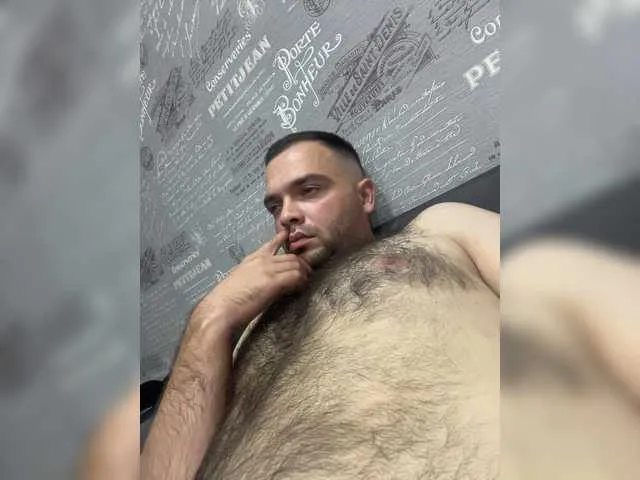 Live sex webcam photo for Ruslann996 #274240134