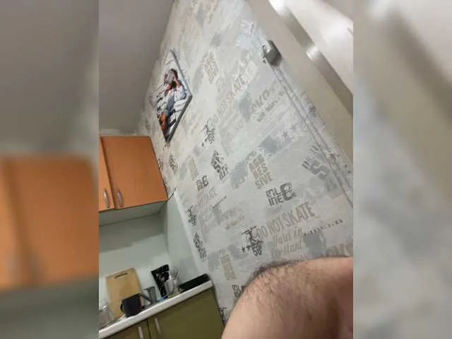 Live sex webcam photo for Ruslann996 #274303174