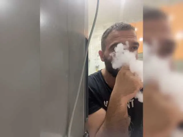 Live sex webcam photo for Ruslann996 #274778763