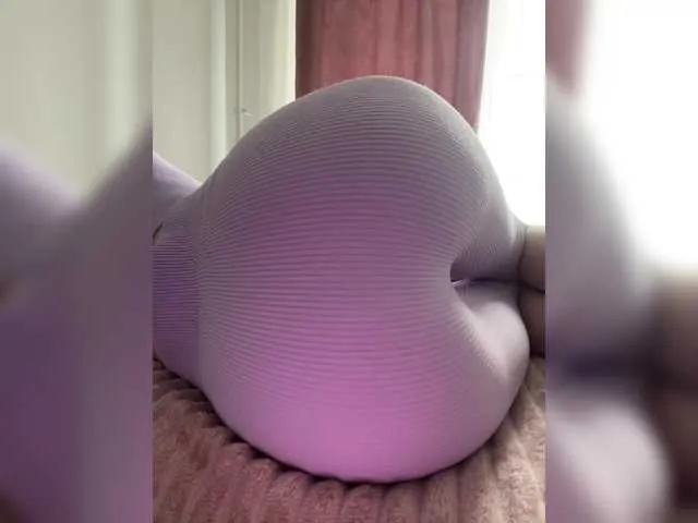 Live sex webcam photo for RussAss #291173984