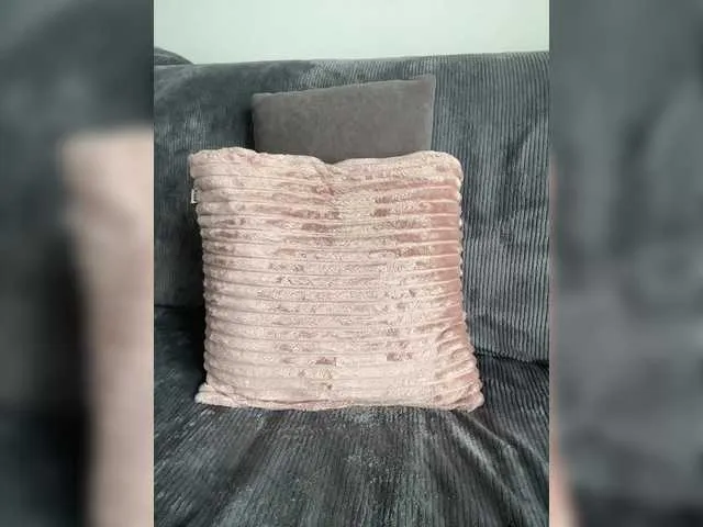 Live sex webcam photo for RussAss #291495185