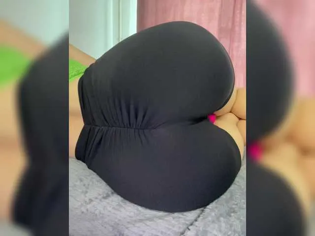 Live sex webcam photo for RussAss #291726778