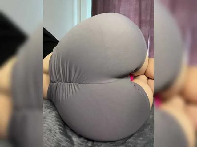 Live sex webcam photo for RussAss #291745287