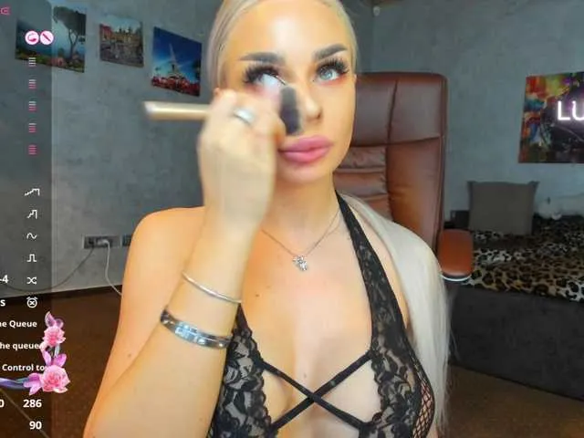 Live sex webcam photo for Russian-Ava #290147704