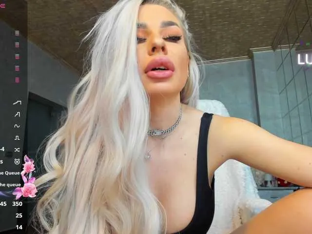 Live sex webcam photo for Russian-Ava #290239362