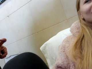 Live sex webcam photo for RussianCute #193421091