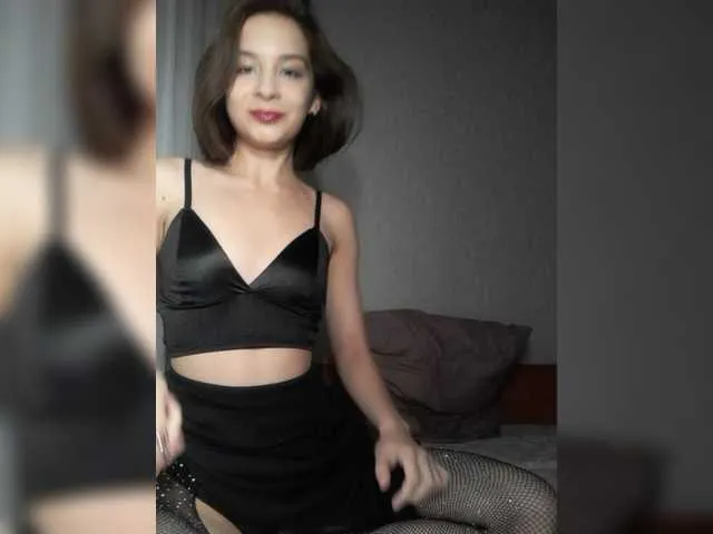 Live sex webcam photo for RussianPolly #276442143