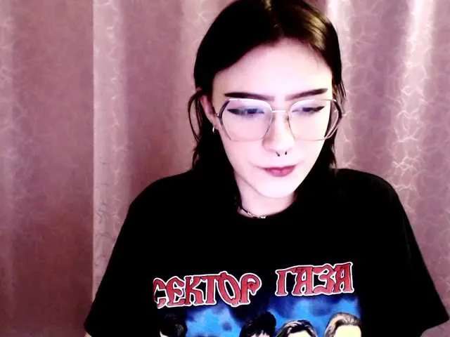 Live sex webcam photo for RussianSexTap #272269377