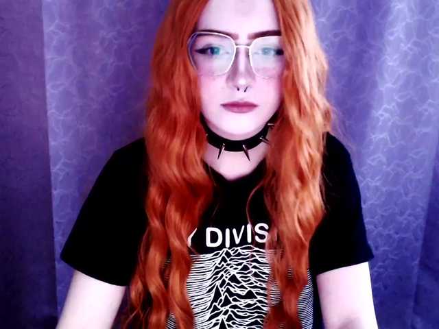 Live sex webcam photo for RussianSexTap #272398420