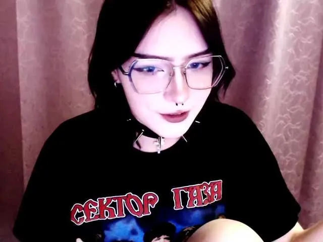 Live sex webcam photo for RussianSexTap #272466392