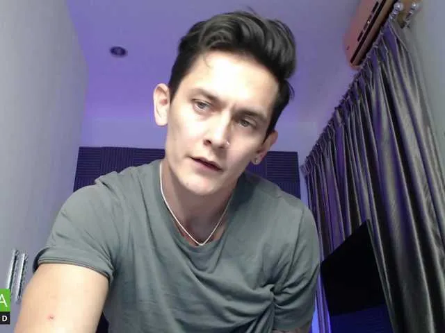 Live sex webcam photo for Rustynf1tZ #274624866