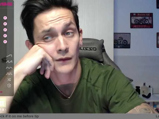 Live sex webcam photo for Rustynf1tZ #275069778