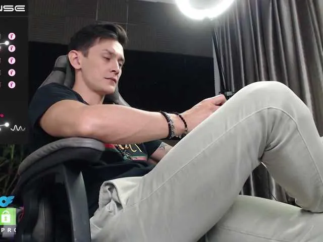 Live sex webcam photo for Rustynf1tZ #275664939