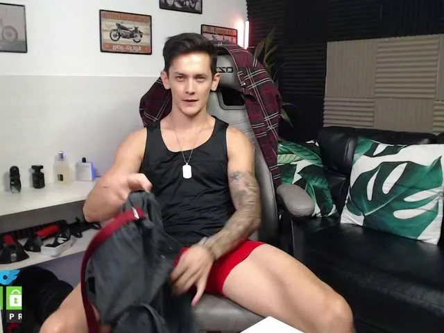 Live sex webcam photo for Rustynf1tZ #275677850