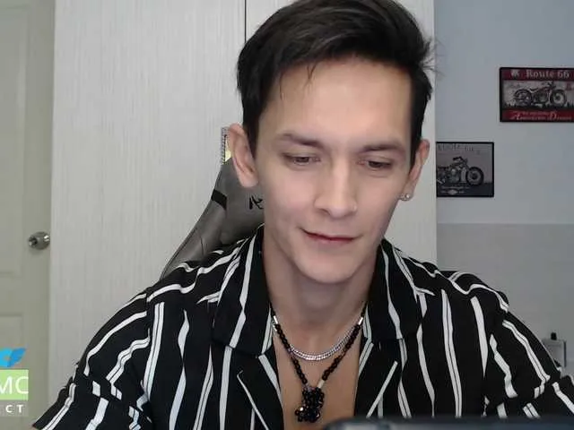 Live sex webcam photo for Rustynf1tZ #275756502