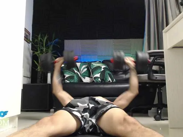 Live sex webcam photo for Rustynf1tZ #275887958