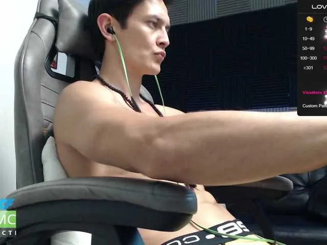 Live sex webcam photo for Rustynf1tZ #276175271