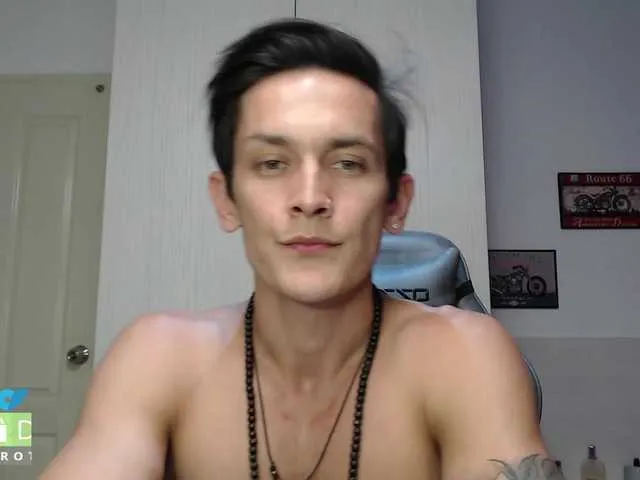Live sex webcam photo for Rustynf1tZ #276213658