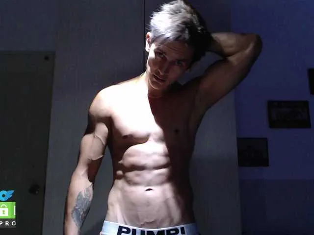 Live sex webcam photo for Rustynf1tZ #276287145