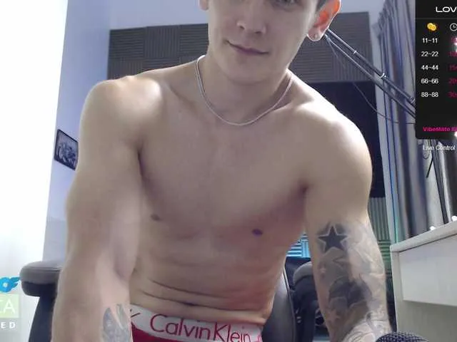 Live sex webcam photo for Rustynf1tZ #276456917