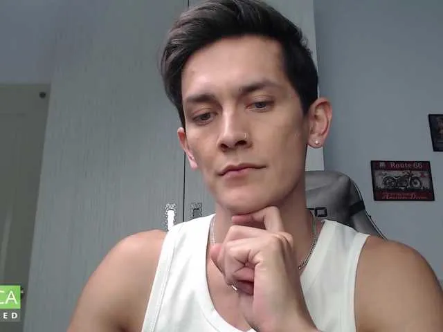 Live sex webcam photo for Rustynf1tZ #276548087