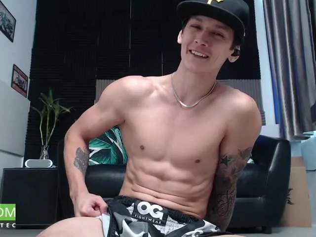 Live sex webcam photo for Rustynf1tZ #276815586