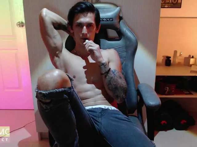 Live sex webcam photo for Rustynf1tZ #277010881