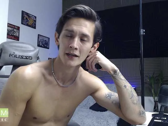 Live sex webcam photo for Rustynf1tZ #277192874