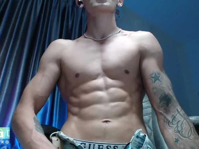 Live sex webcam photo for Rustynf1tZ #278031958