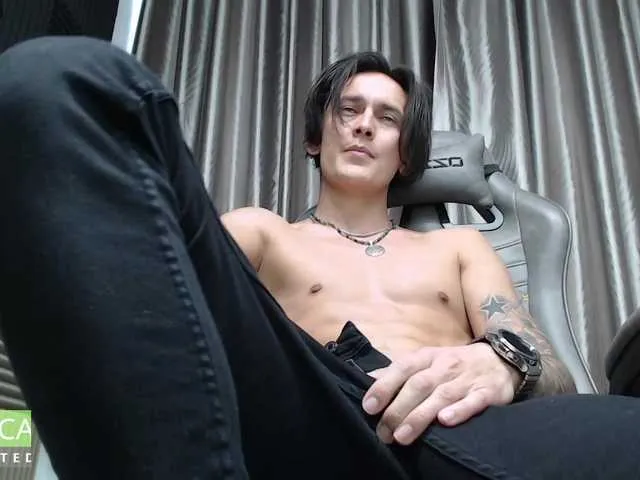 Live sex webcam photo for Rustynf1tZ #278213896