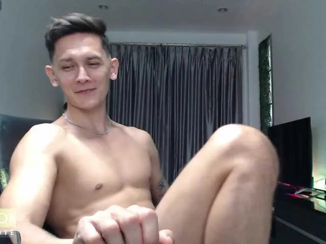 Live sex webcam photo for Rustynf1tZ #278305618