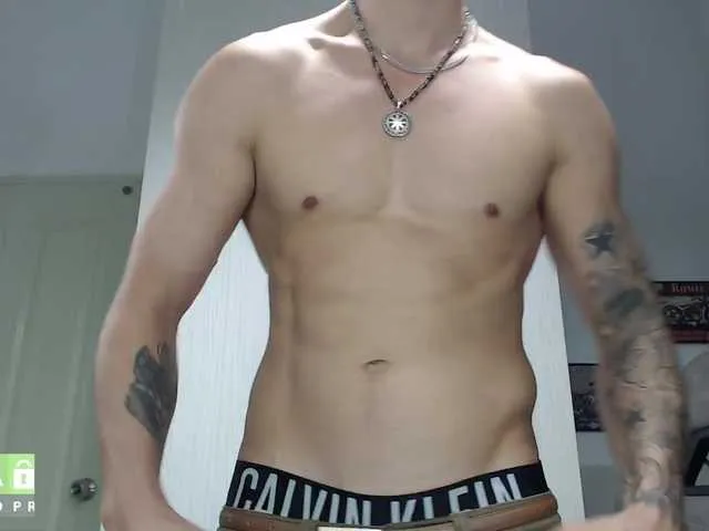 Live sex webcam photo for Rustynf1tZ #289921764