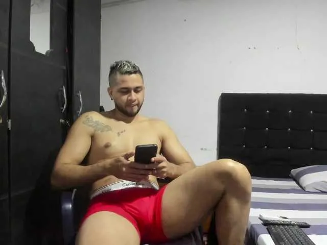 Live sex webcam photo for Ryan-xc #292673407