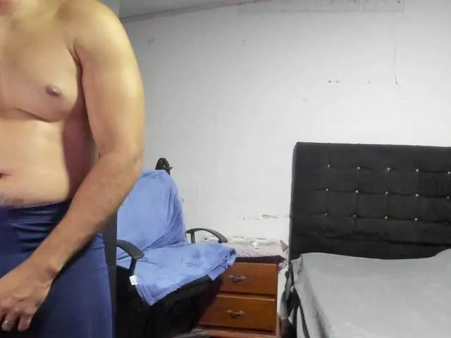 Live sex webcam photo for Ryan-xc #294084848