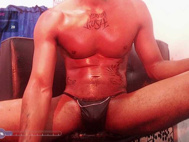 Live sex webcam photo for Ryancoopper #290333560