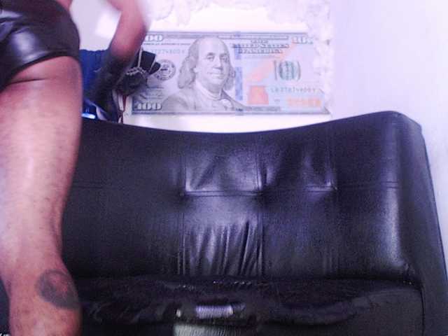 Live sex webcam photo for Ryancoopper #290732948