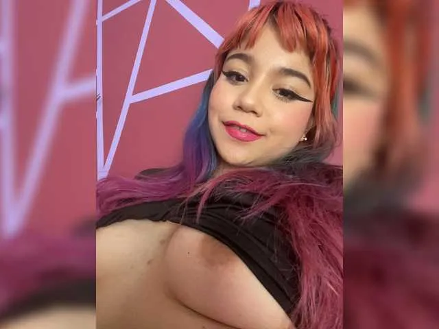 Live sex webcam photo for RyderParker #274380491