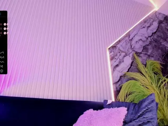 Live sex webcam photo for RyderParker #277257827